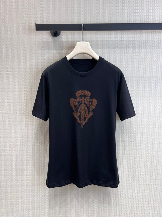 GU short-sleeved T-shirt